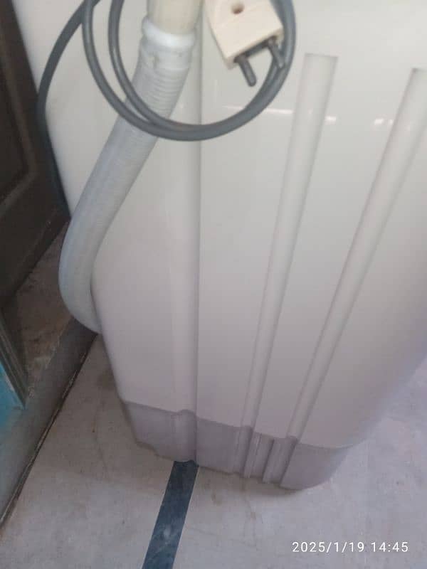 Haier washing machine twin tab model number HWM-80_113S 5