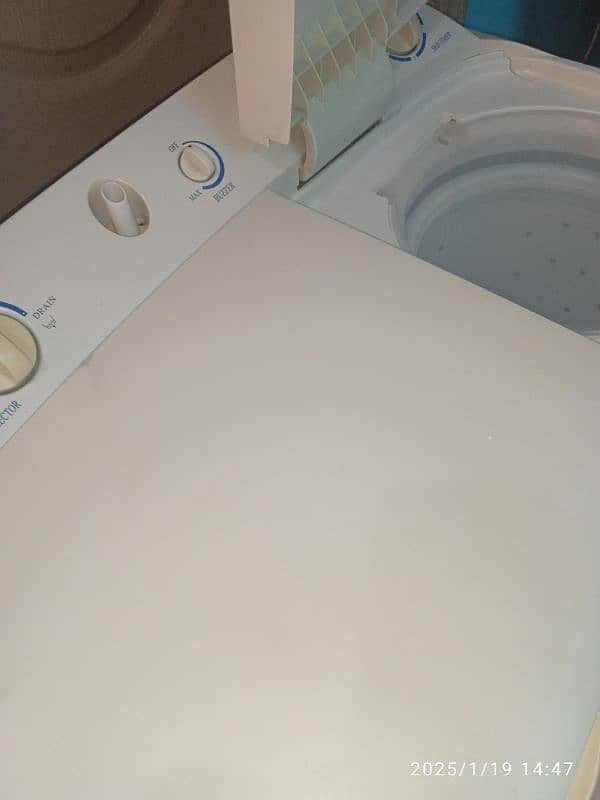 Haier washing machine twin tab model number HWM-80_113S 8