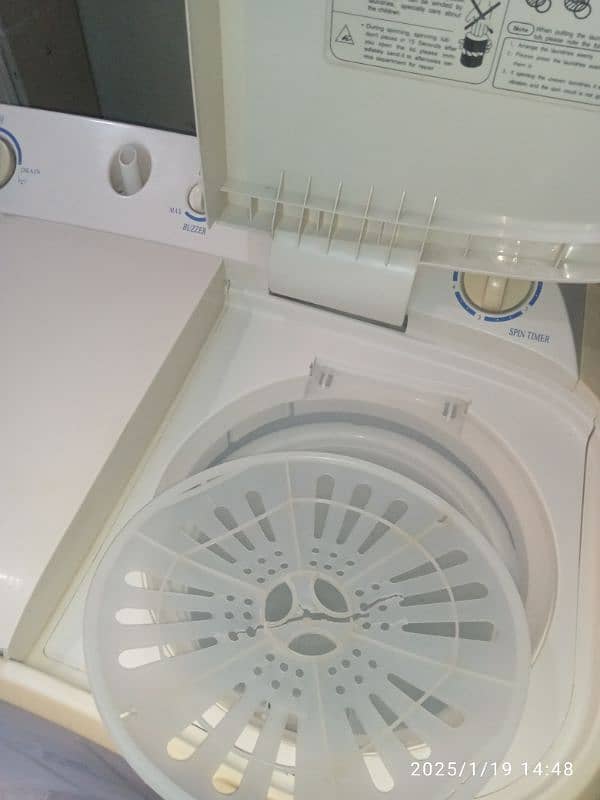 Haier washing machine twin tab model number HWM-80_113S 9