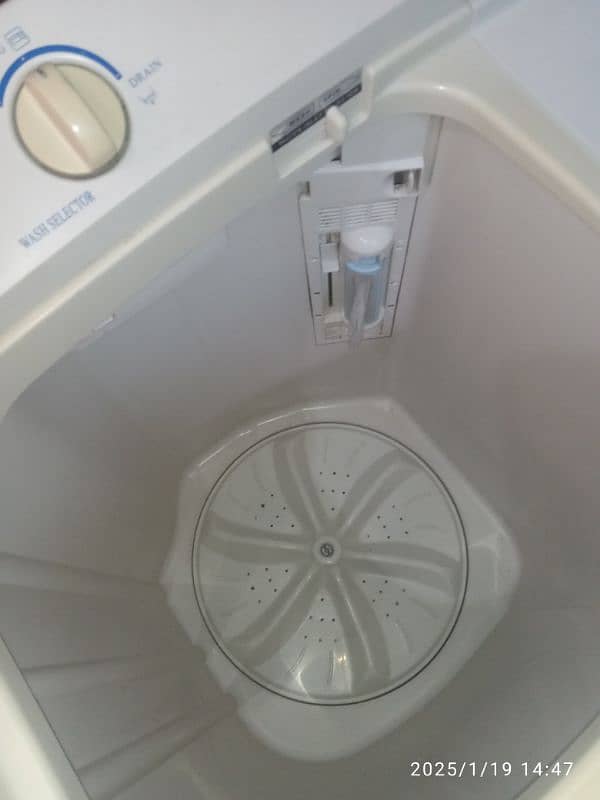 Haier washing machine twin tab model number HWM-80_113S 11