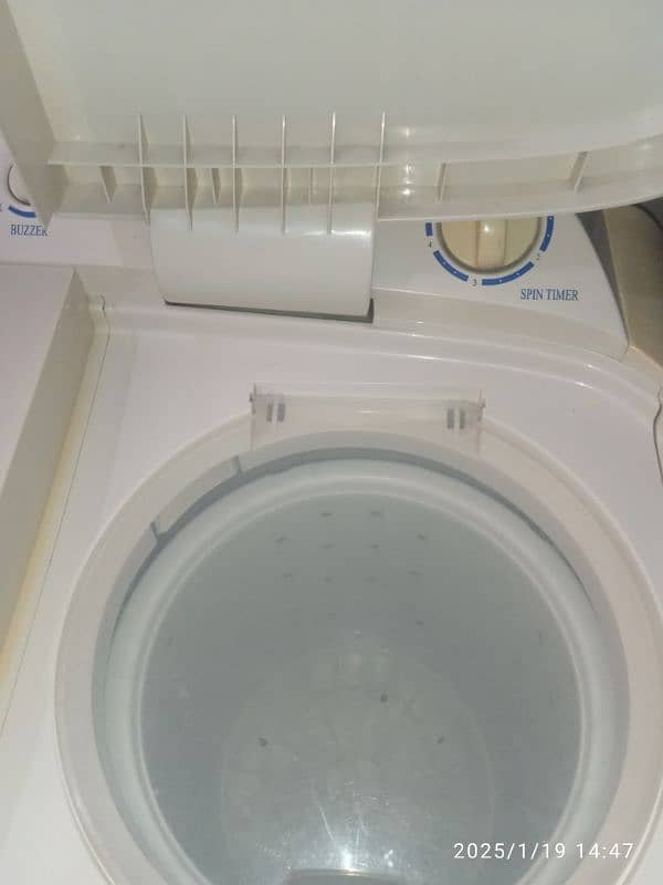 Haier washing machine twin tab model number HWM-80_113S 12