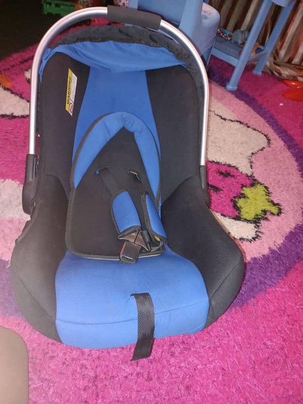 carry cot plus car seat 1