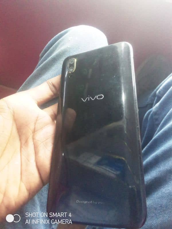 I am selling vivo mobile 2