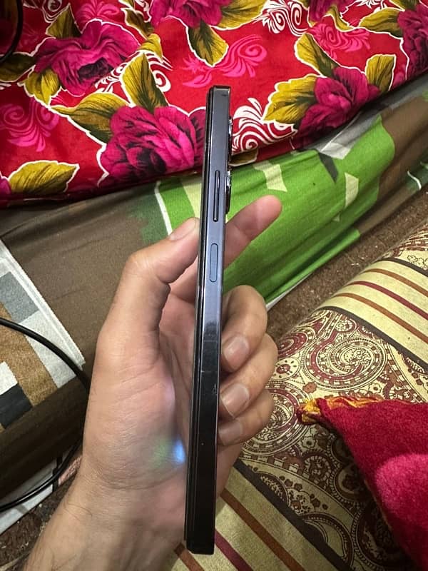 Infinix Note 30 for sale 4