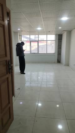 Studio Office for rent in commercial Market Rawalpindi