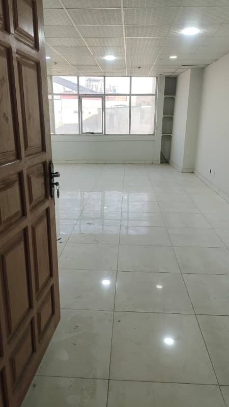 Studio Office for rent in commercial Market Rawalpindi 2