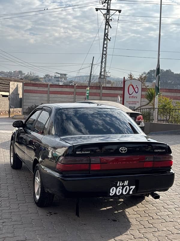 Toyota Corolla XE 1997 3