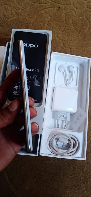 Oppo Reno 2f 0