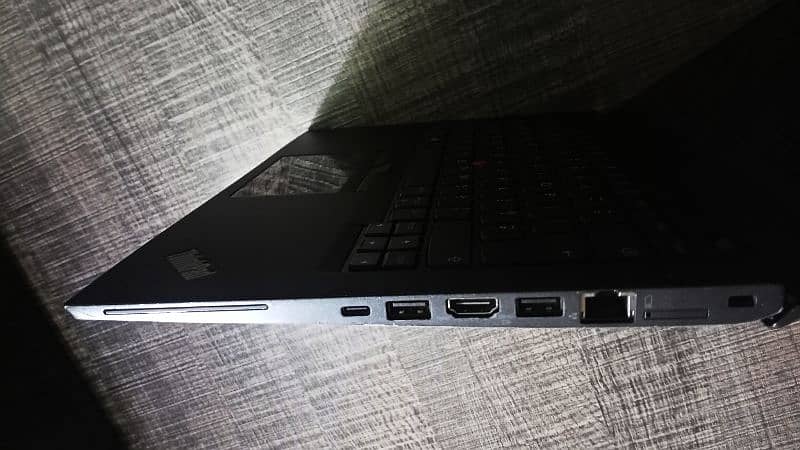 ThinkPad T470s ci5 12/256 4