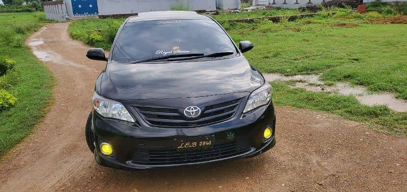 Toyota Corolla Altis 2013 1