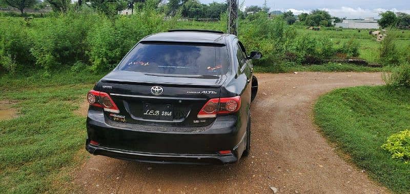 Toyota Corolla Altis 2013 9