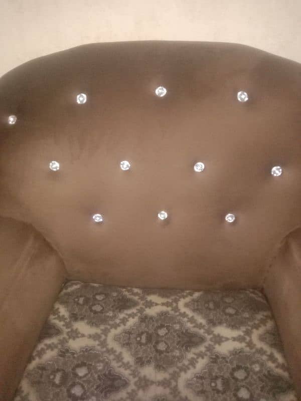 4 seater sofa 3