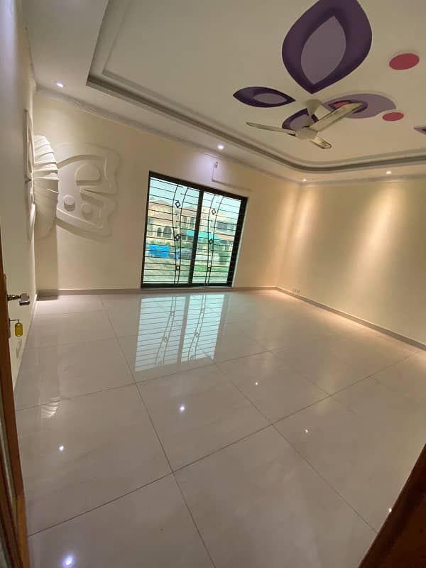 1 KANAL BRAND NEW CONDITION EXCELLENT GOOD UPPER PORTION HOUSE FOR RENT IN BABAR BLOCK BAHRIA TOWN LAHORE 19