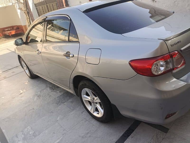 Toyota Corolla GLI 2011 5