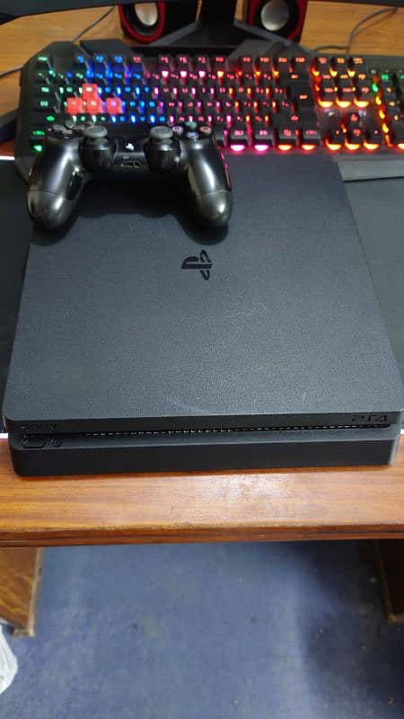 Ps4 slim 500 gb 10/10 sealed original controller 0