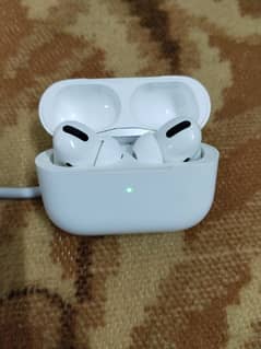 Air pod pro 1 2019 10/10 condition