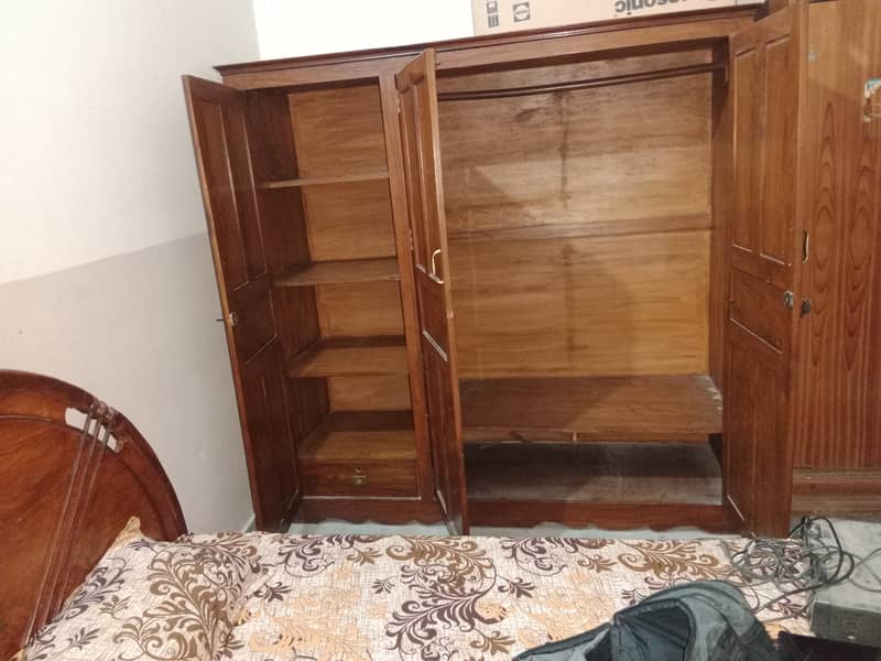 3 Door Full size Wood Furniture Almari 1