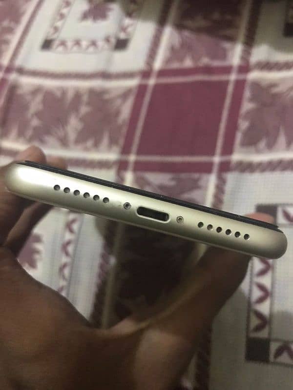 IPHONE 11 For sale 3