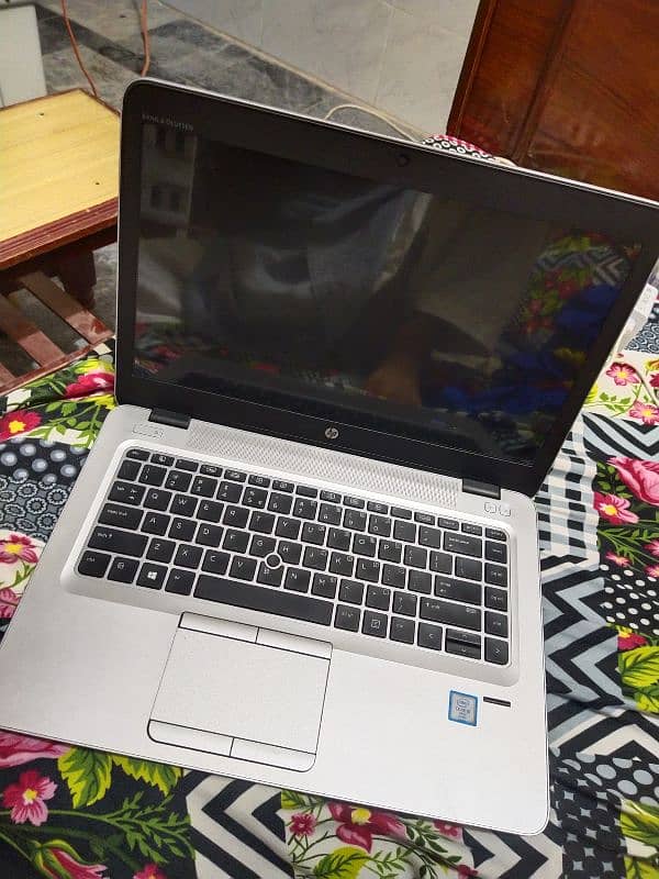 Hp Laptop very clean condition 2