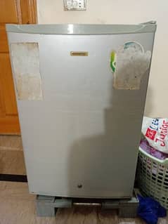 KENWOOD Mini Fridge