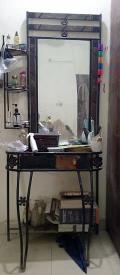 iron dressing table