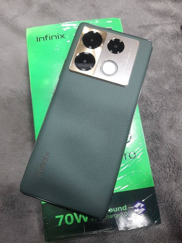 infinix note 40 Pro 12+12/256 Gb 1