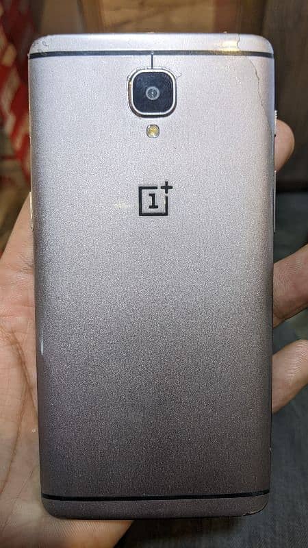 one plus 3 in a good condition non PTA but patch hojy ga 2