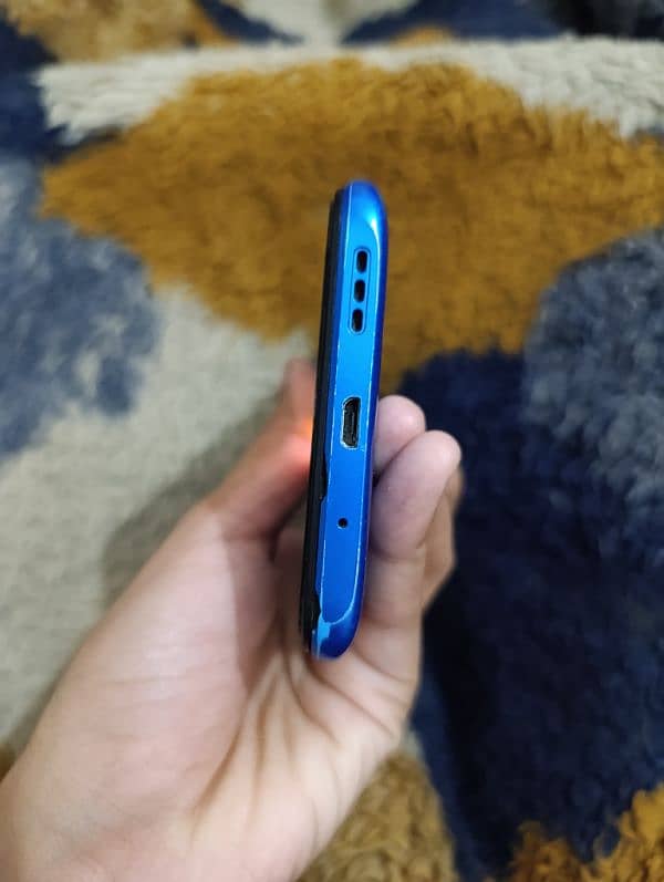 redmi 9c, 4/64 , with box 10/8 condition 2