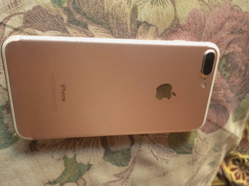 I phone 7plus non pTA 32gb 4