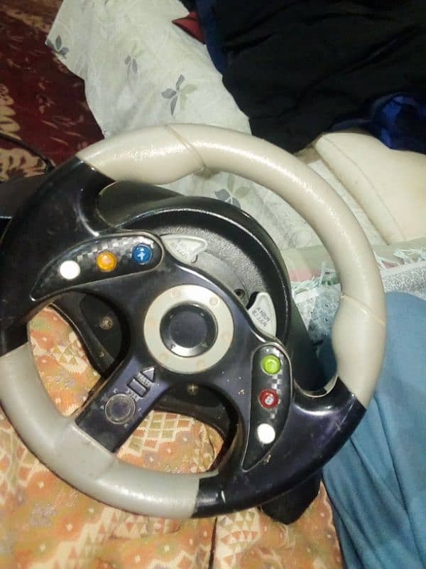 Madcatz steering wheel for PC and X BOX 3