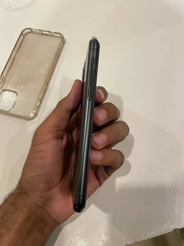 Iphone 11 pro pta aprroved 3