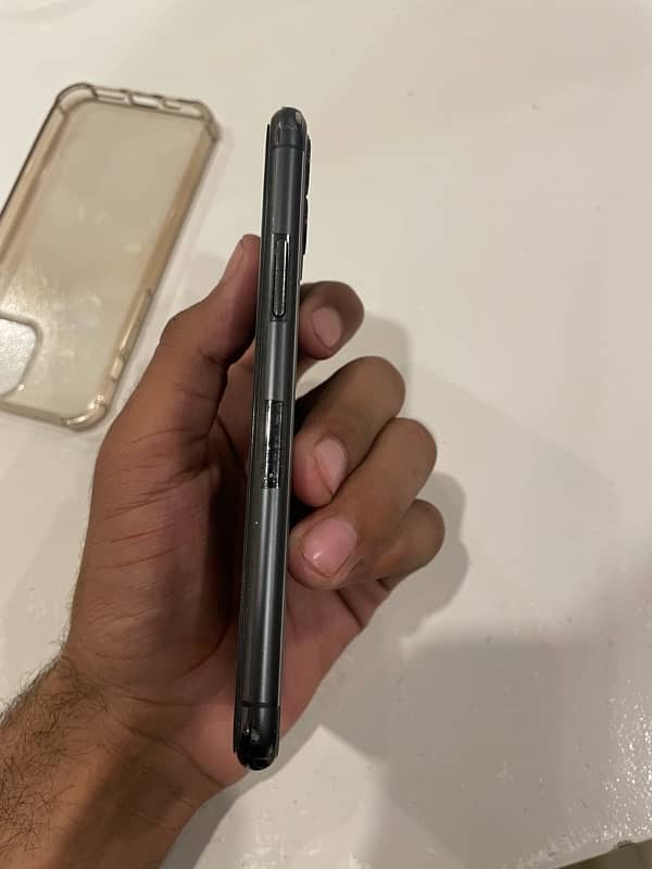 Iphone 11 pro pta aprroved 4