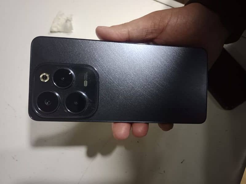 infinix hot 40 pro 0