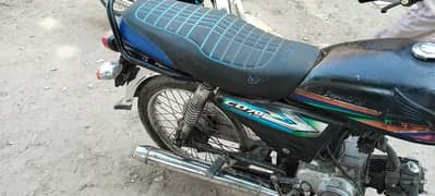 Honda CD 70 2011 model Karachi Number urgent sale