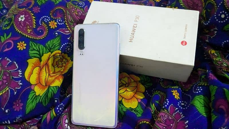 (Gaming Mobile )Huawei p30. with box. 6/128. All okay  10 by 10 0