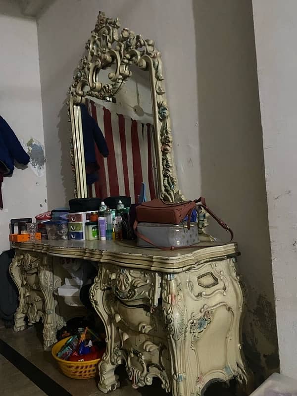 dressing Table 1