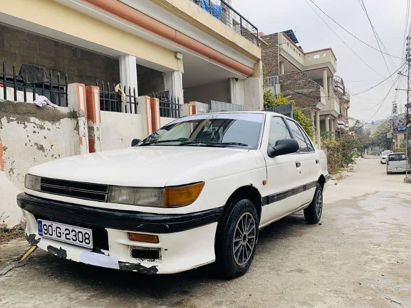 Mitsubishi Lancer 1989 0