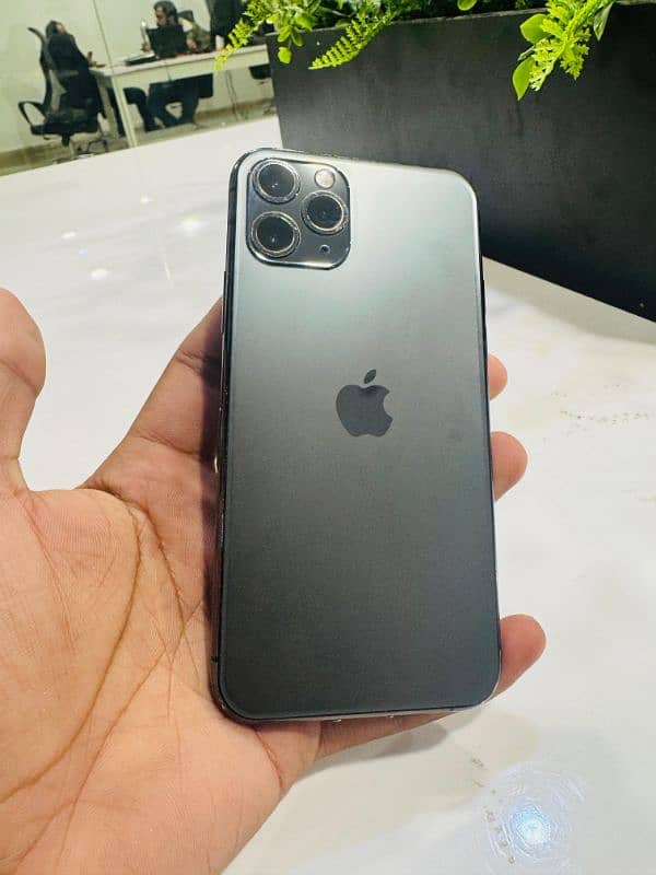 Iphone 11 pro for sale 0