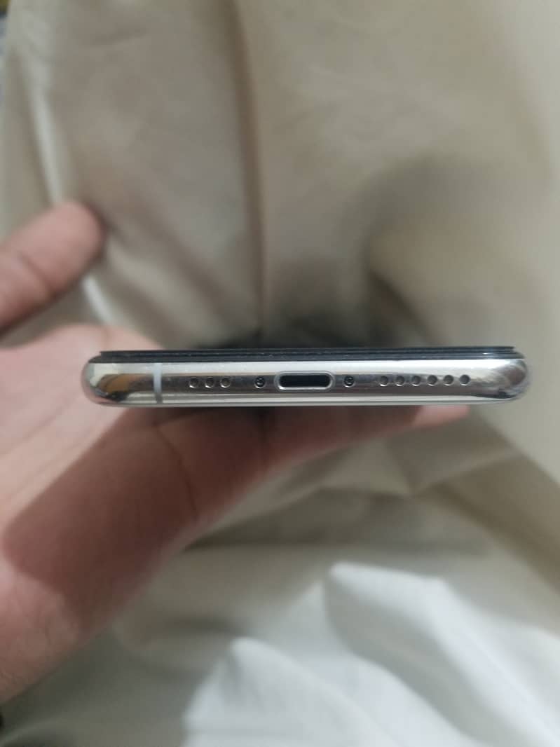 Apple iPhone XS Non Pta 2