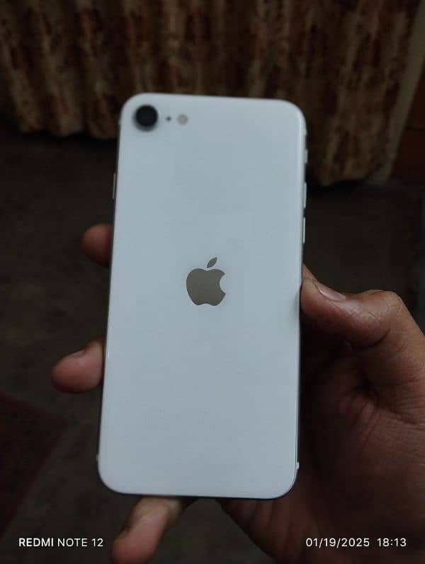 IPHONE SE 2020 WHITE 10