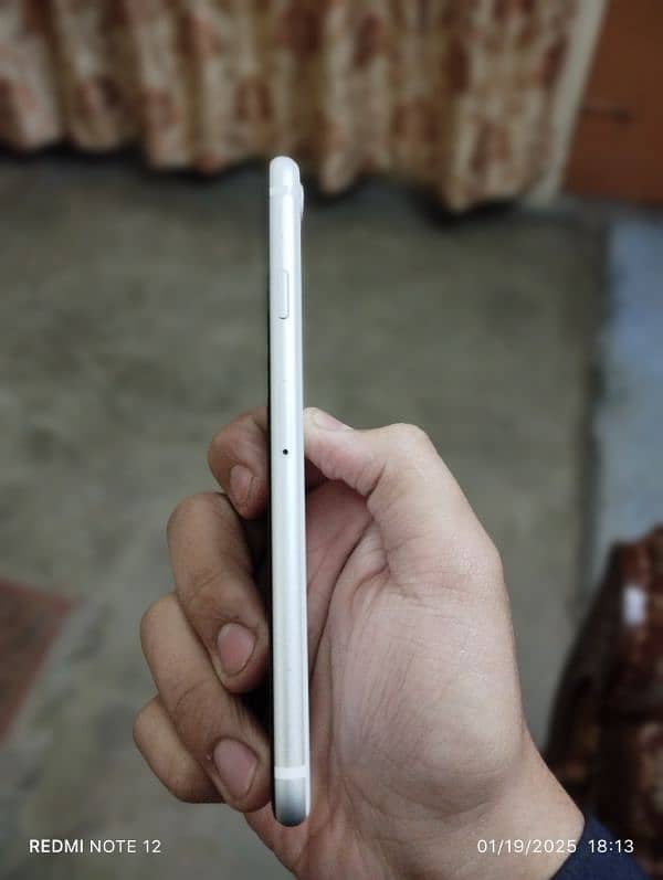 IPHONE SE 2020 WHITE 11