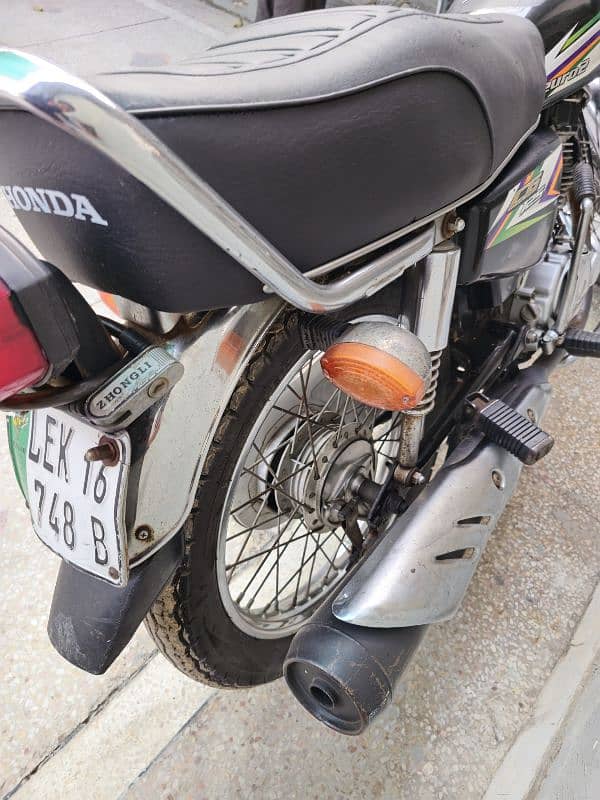 HONDA CG 125 2016 BLACK 9/10 SINGLE HAND USED 4