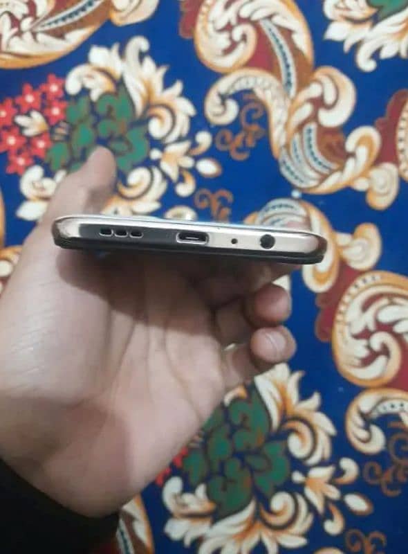 Oppo f11 8/256 with box exchange possible 3