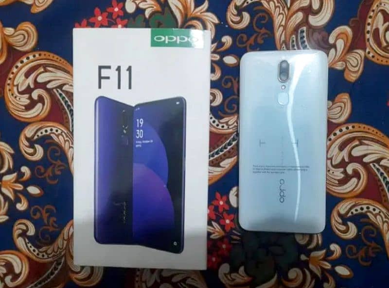 Oppo f11 8/256 with box exchange possible 6