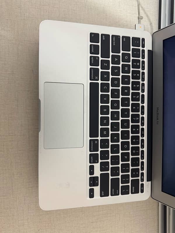 MacBook Air 2015 | Core i5 Processor 3