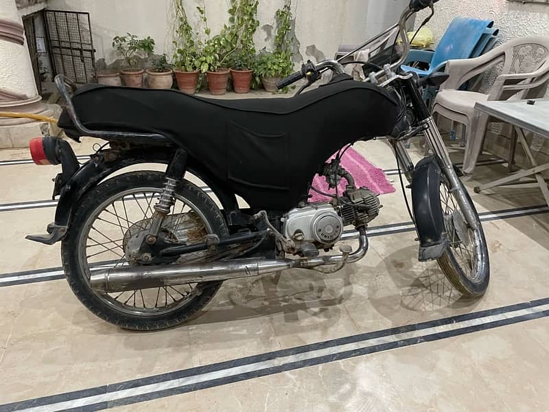 Unique 70cc low mileage 2