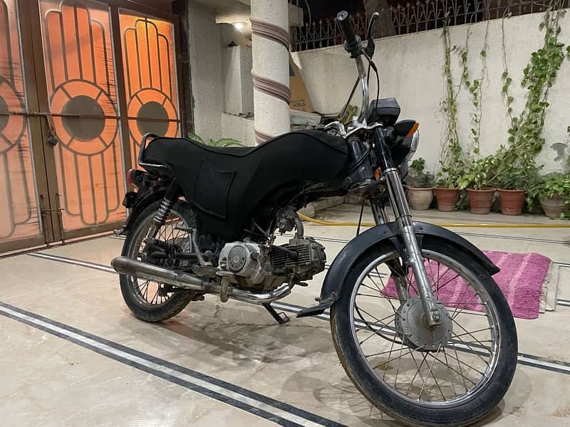 Unique 70cc low mileage 4