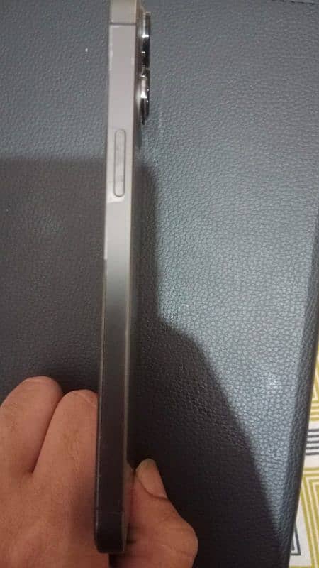 Iphone 12 pro max Scratchles condition just as brand new 3