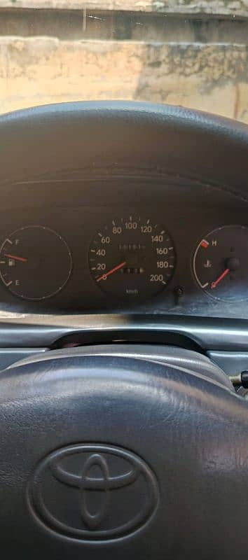 Toyota Corolla XE 2001 13