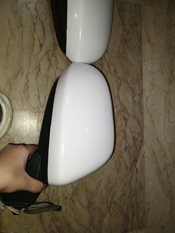 Daihatsu Mira 2004 model Side mirrors fully retractable 1